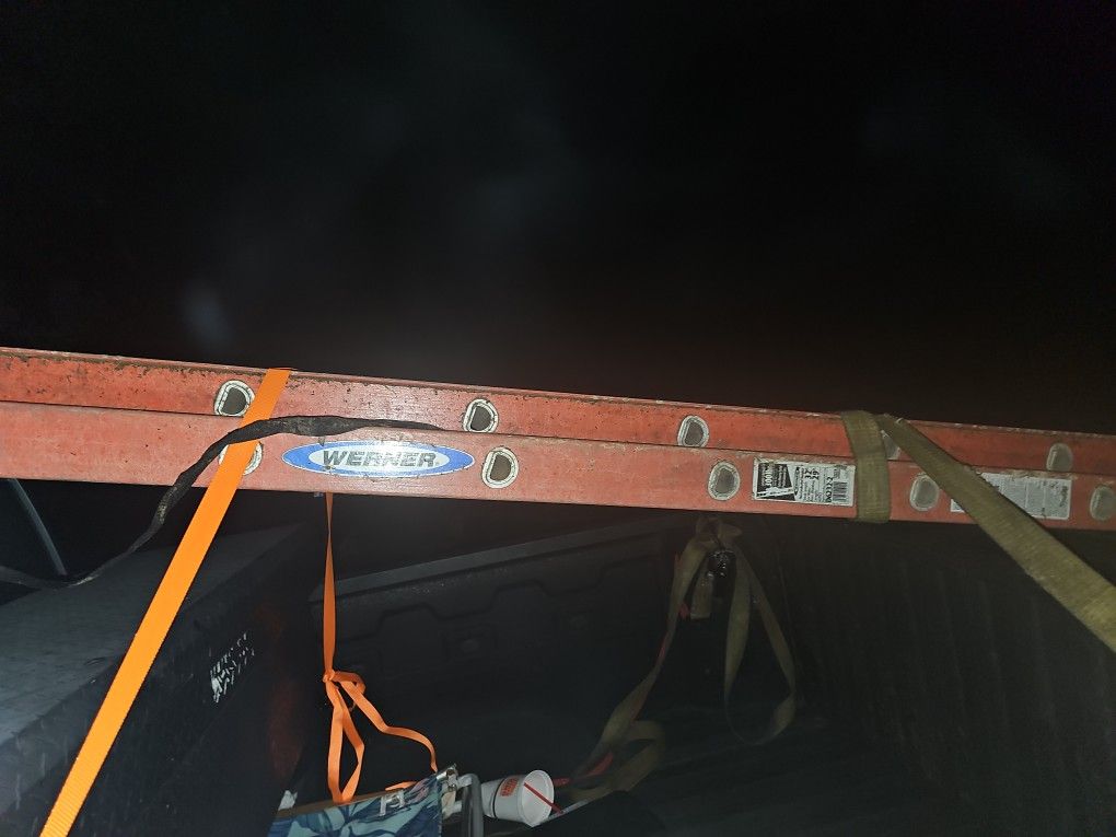 WERNER 32ft Extension Ladder