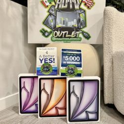 11” Apple iPad Air m2 chip 128gb WiFi floor model