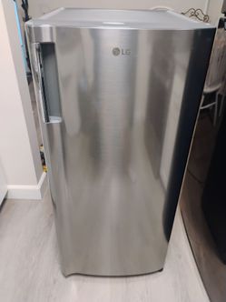LG single door fridge like new