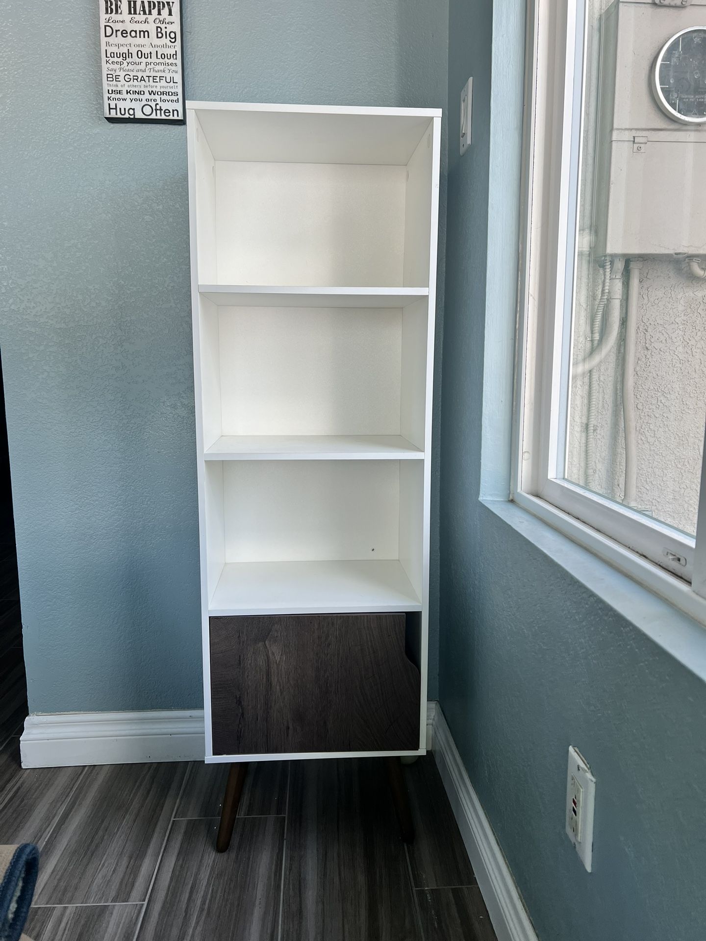 Shelf Unit with Cabinet