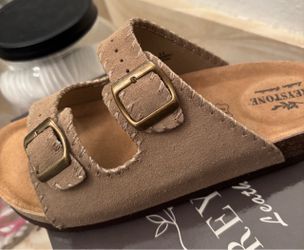 Women’s sandals