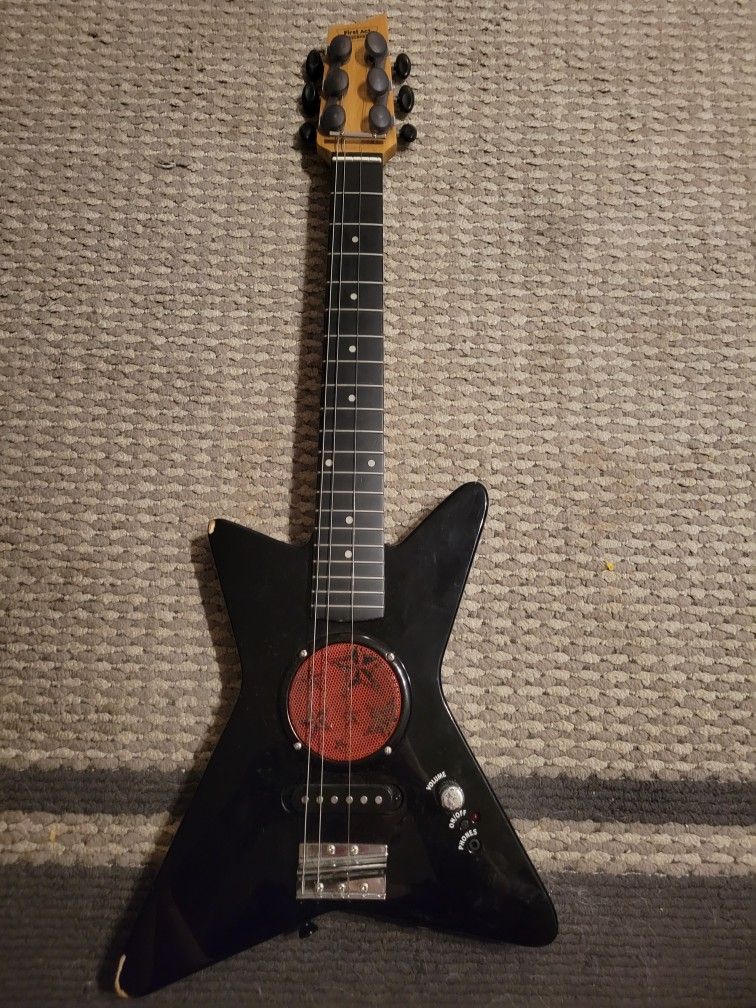 First Act Discovery Guitar