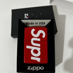 Zippo Supreme SS18 Brand New