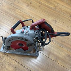 SKILSAW SPT77WML Corded 7-1/4 In. Lightweight Worm Drive