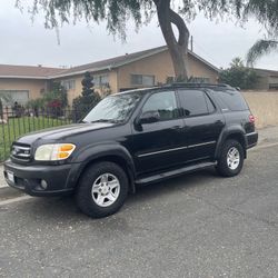 2004 Toyota Sequoia