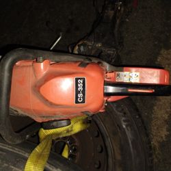 Like New Echo Chainsaw 