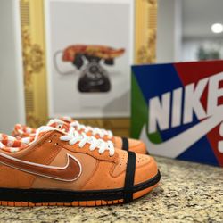 DS Nike SB Dunk Low Orange Lobster Special Box Sz 9.5