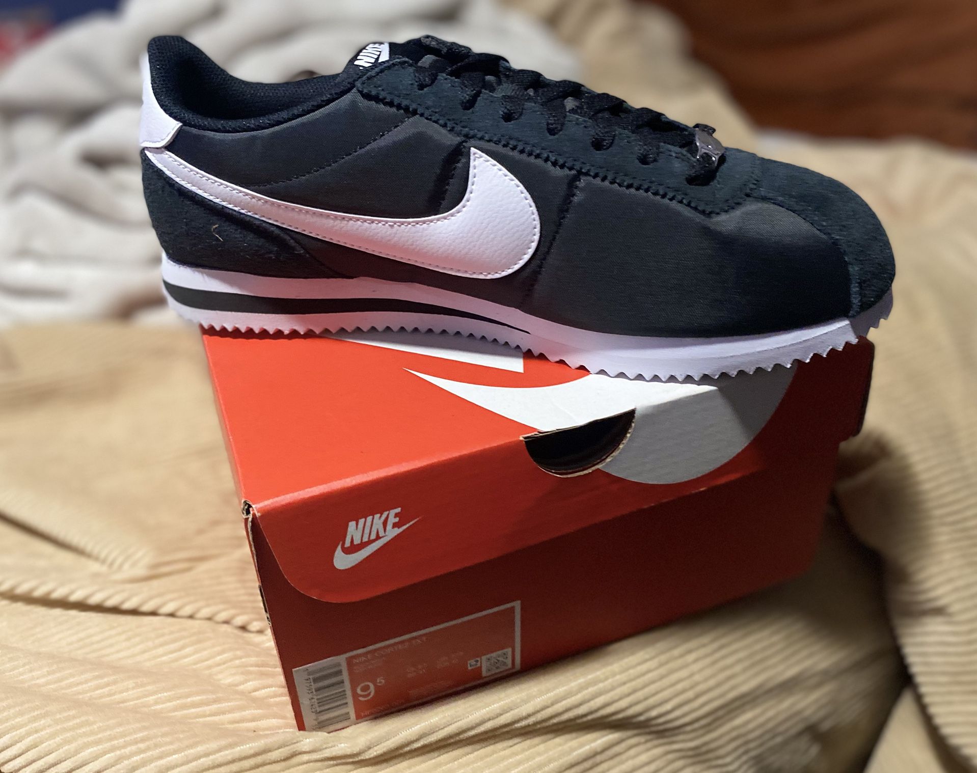 Nike Cortez 9.5