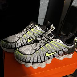 Nike shox TL 10.5