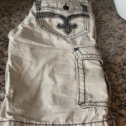 32 Short Rock Revival