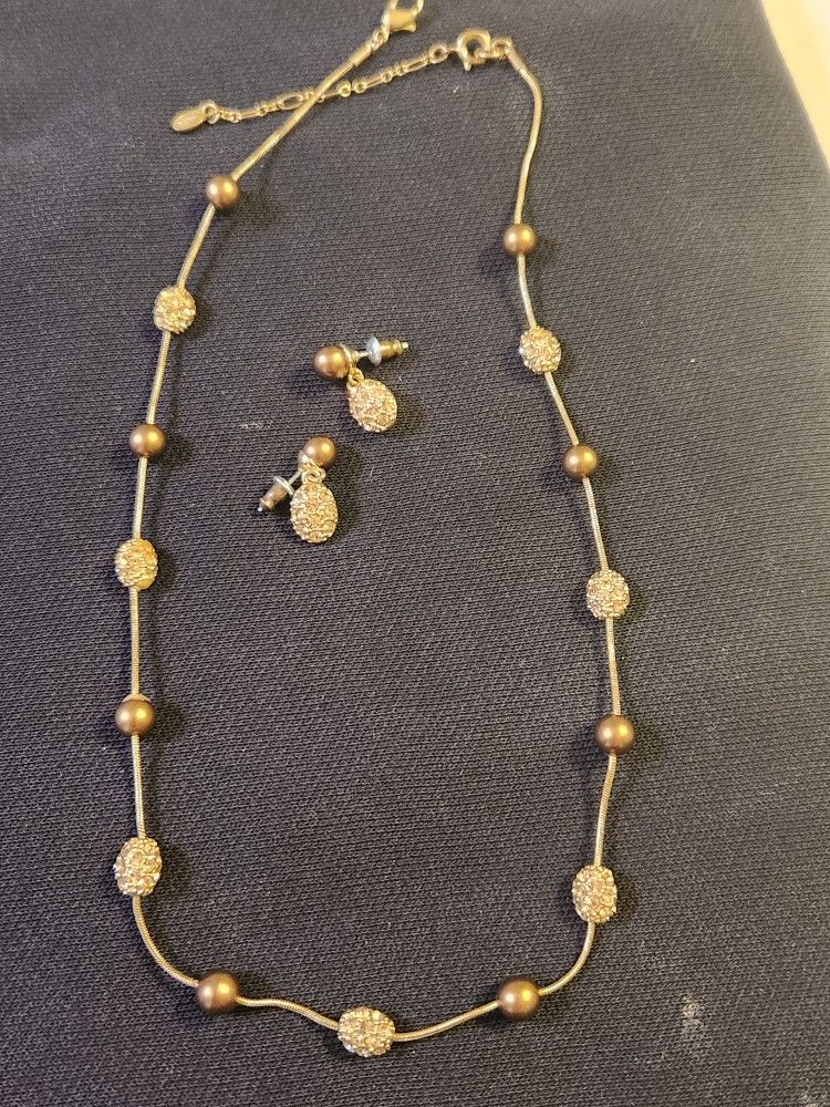 Vintage Monet Necklace With Earrings 