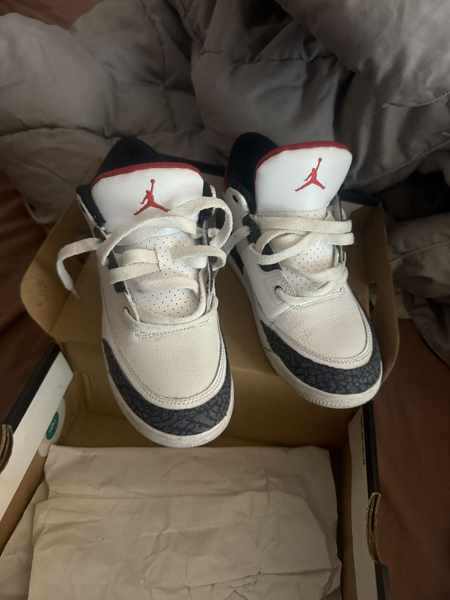 Jordan 3s