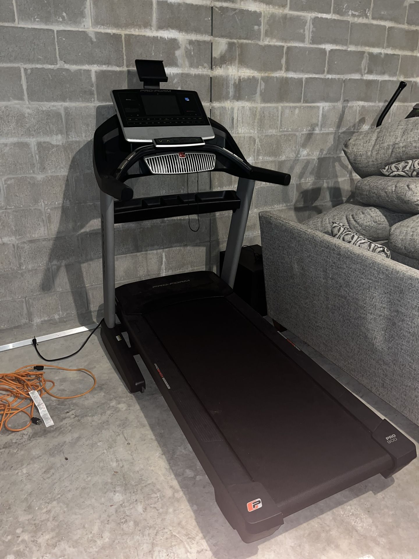 Pro-Form Pro9000 Treadmill