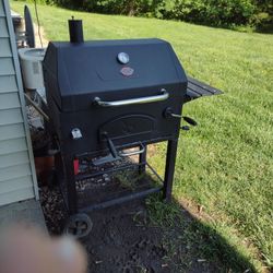 Professional Char-Griller Grill And Smoker