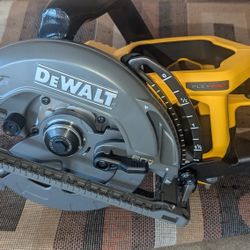 DeWalt 60 V. Brushless