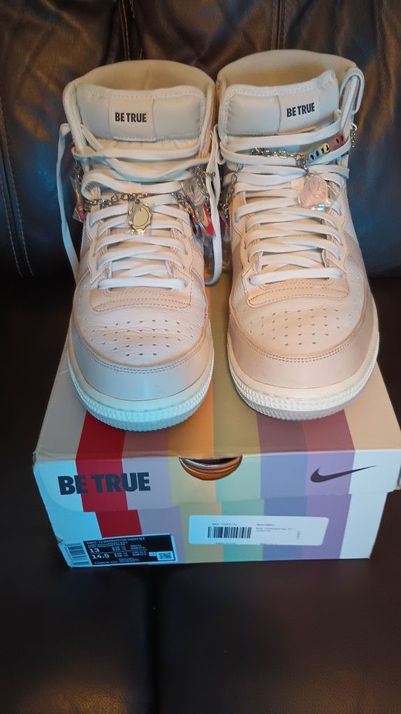 Nike #13 Hombre Men's Shoes