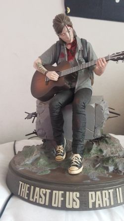The last of us 2 Elllie statue
