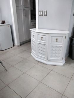 Hexagonal slate top Gabinet
