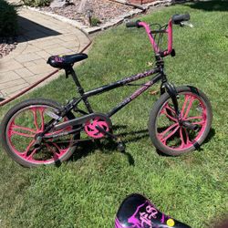 Pink girl bicycle for sale 2025