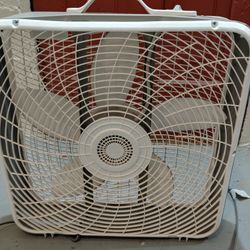 Box fan in excellent condition