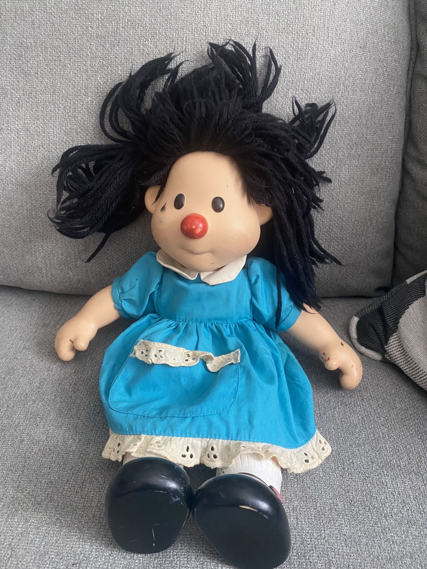 Vintage 1996 Big Comfy Couch 14" Vinyl & Cloth MOLLY Doll