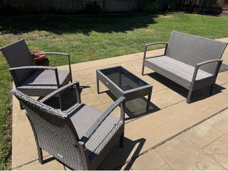 4-Piece Wicker Patio Furniture Set