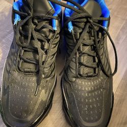 Men’s Tennis Shoes 
