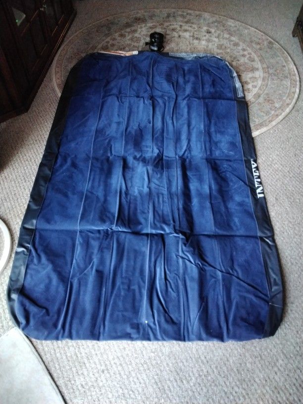 Inflatable Air Mattress Intex- Single/double with Pump