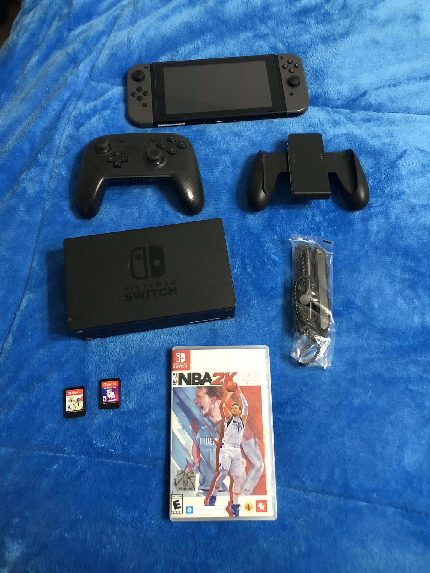 Nintendo Switch + Extras