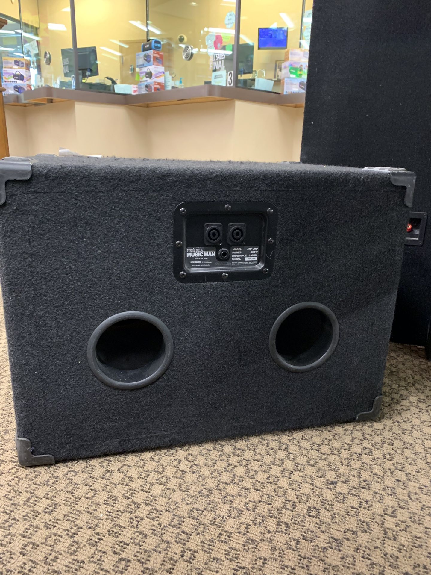 Ernie Ball Music Man HD-210 Bass Cabinet Speaker for Sale in Warren, MI -  OfferUp