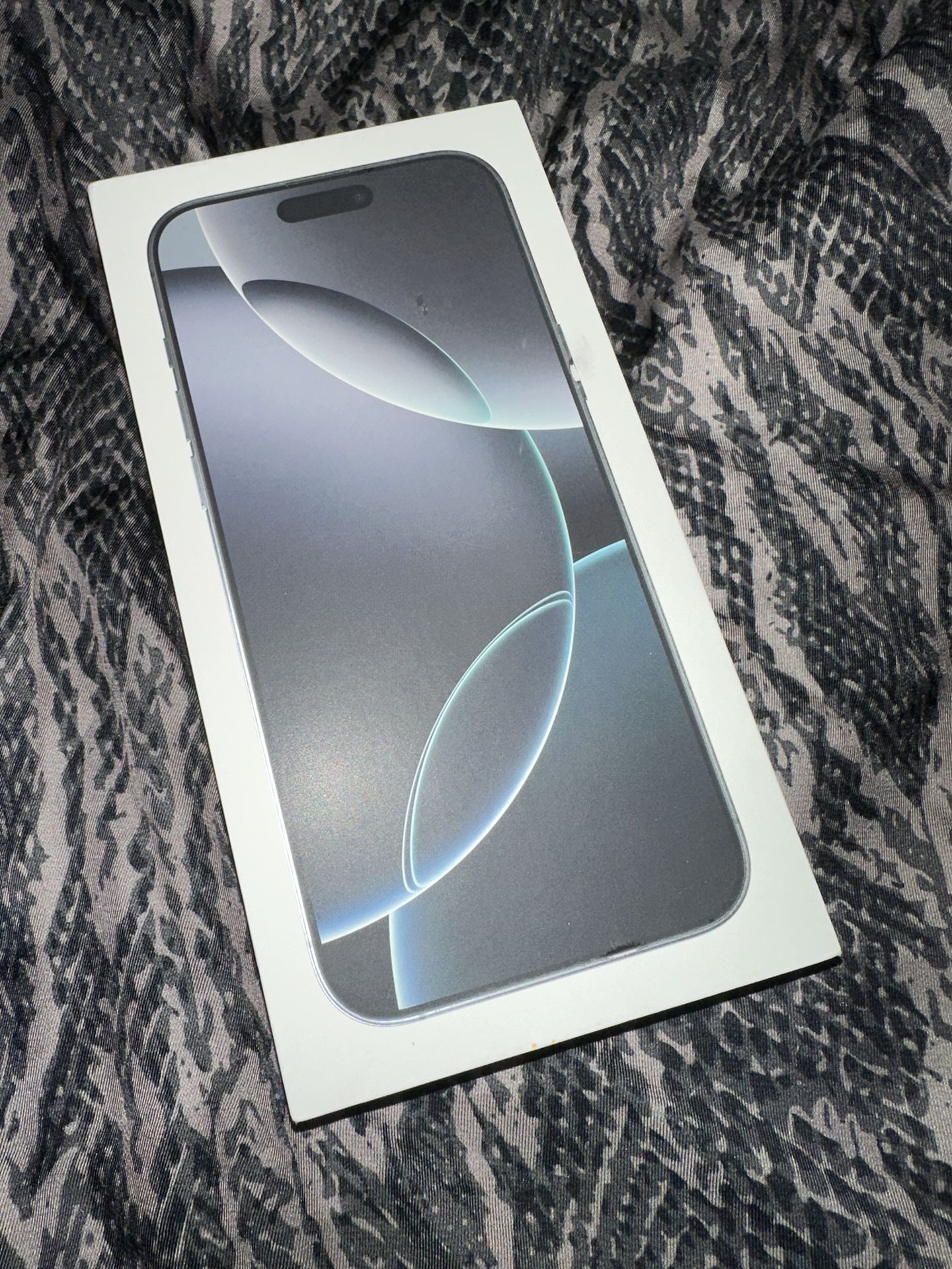 Apple iPhone 16 Pro Max 1TB White Unlocked I Can Bring It To You
