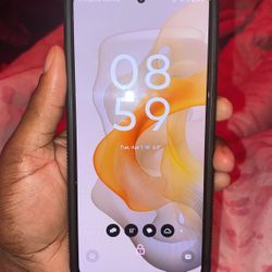 Moto 5g Stylus Just Bought 2weeks Ago So It’s Still New. Selling Because I Have A iPhone Again!!!