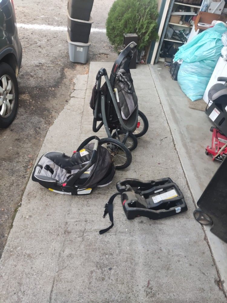 Graco stroller car seat combo