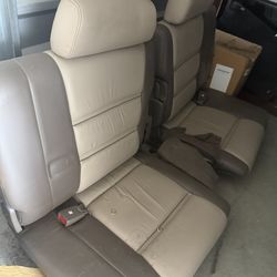 Land Cruiser seats