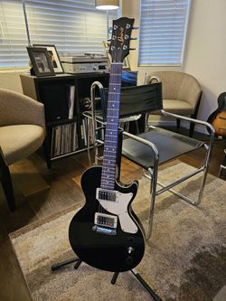 Gibson /Baldwin Spirit Electric Guitar With Original Case