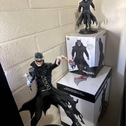 batman who laughs statues numbered