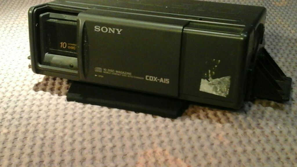Sony CDX-A15 10 Disc Car CD Changer