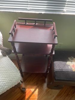 Tray Table/Nightstand