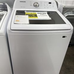 SAMSUNG 4.4 cu. ft. Top Load Washer 