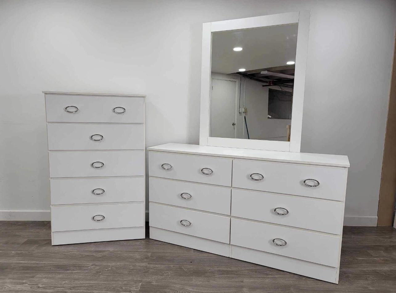 Dresser Whit Mirror And Chest - Cómoda Con Espejo Y Gavetero