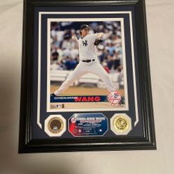 NY YANKEES CHIEN-MING WANG FRAMED BASEBALL CARD INFIELD DIRT PHOTO GOLD COIN SET 