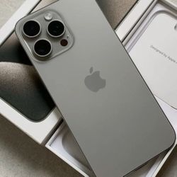 16 Pro Max 256GB Natural Titanium 