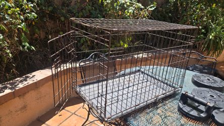 DOG CRATE MEDIUM LARGE