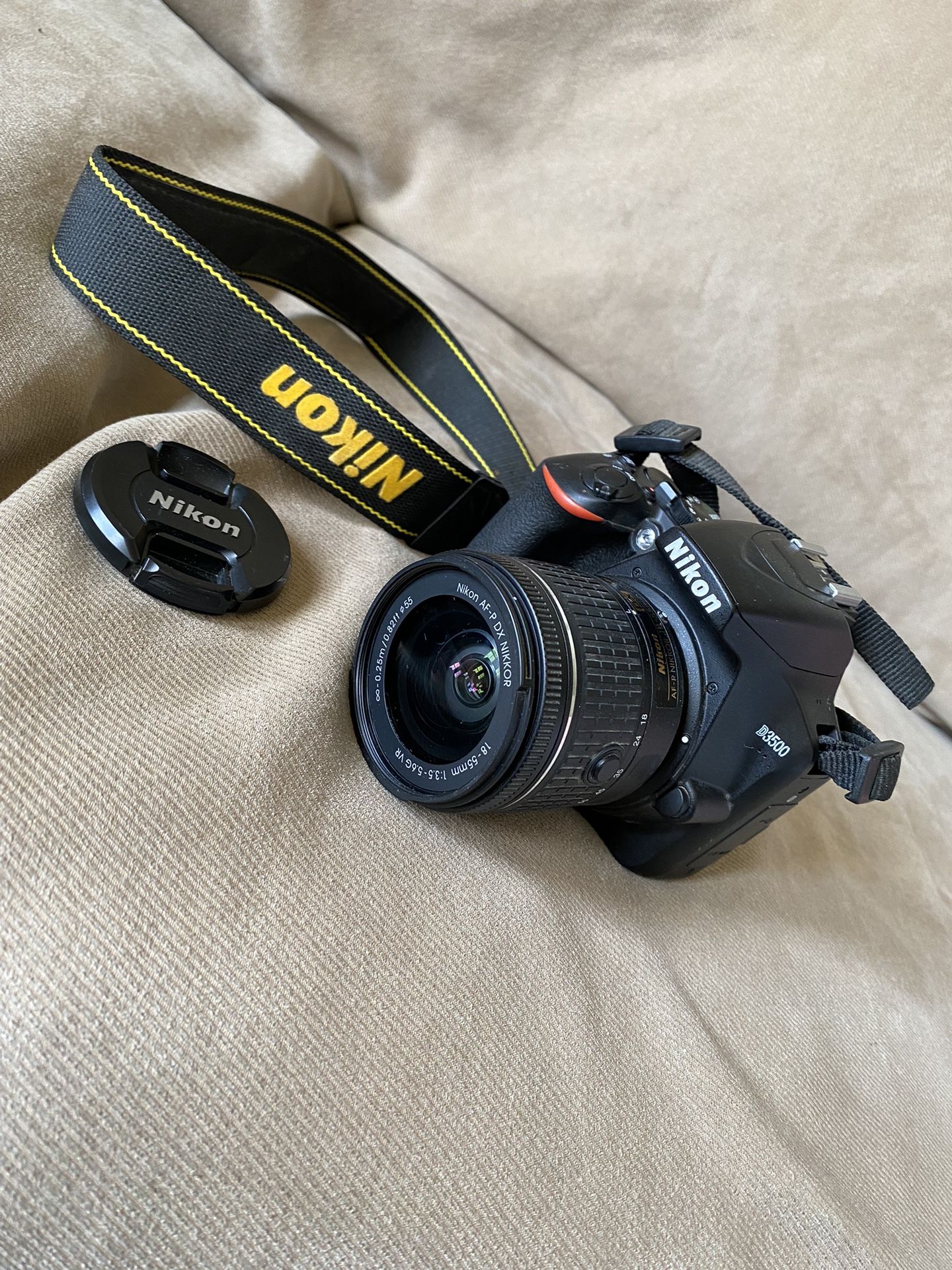 Digital Camera : Nikon D3500