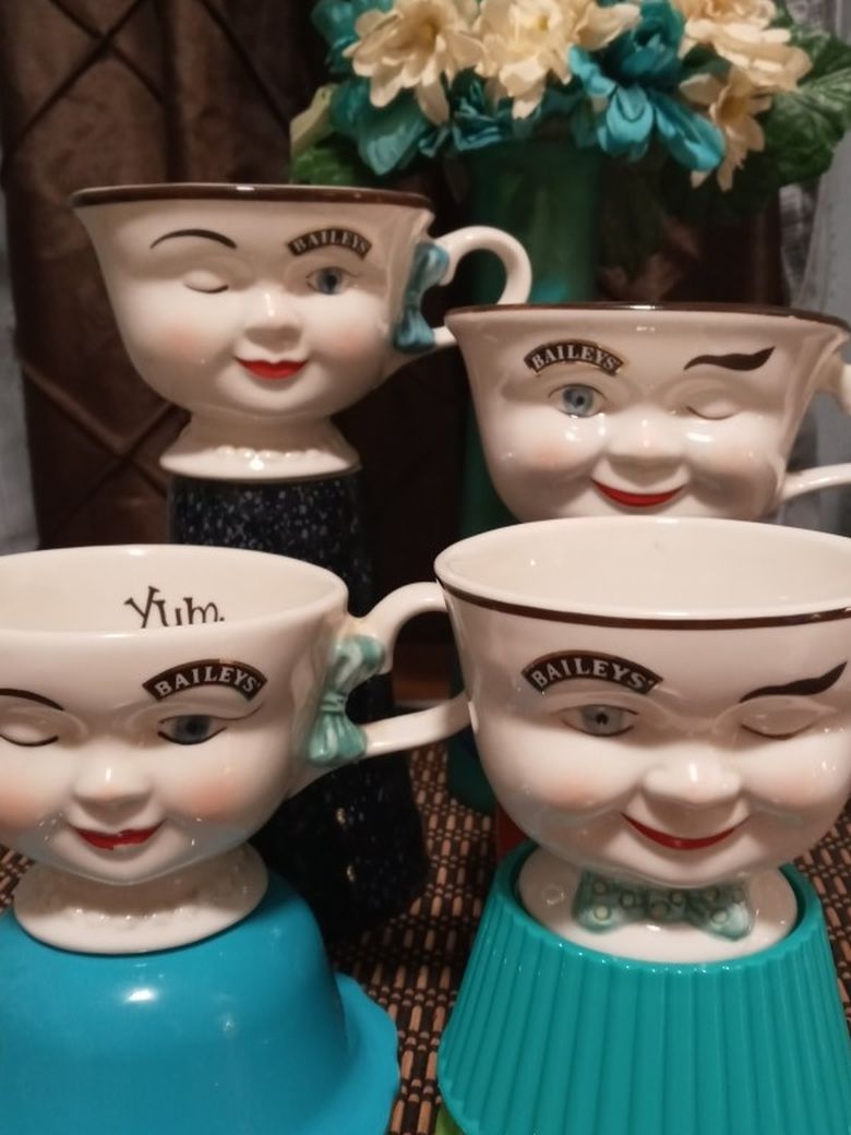 Bailey's Coffee/Tea Cups With Sugar and Creamer dishes