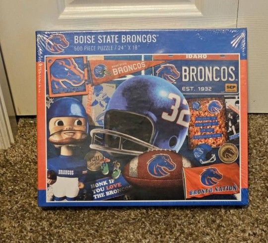 New, sealed Boise State University Broncos 500 piece Jigsaw puzzle.

24" x 18" when completed