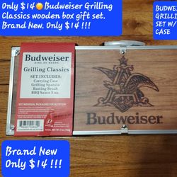 $14☀️Budweiser Grilling Classics wooden box gift set. Brand New. Only $14 !!!
