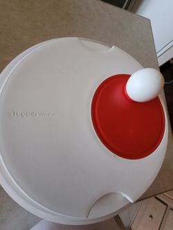 Tupperware Salad Spinner 