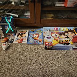 Yo-Kai Watch The Game Of Life, Books And Figures