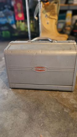 Electric Hand Saw w/ case